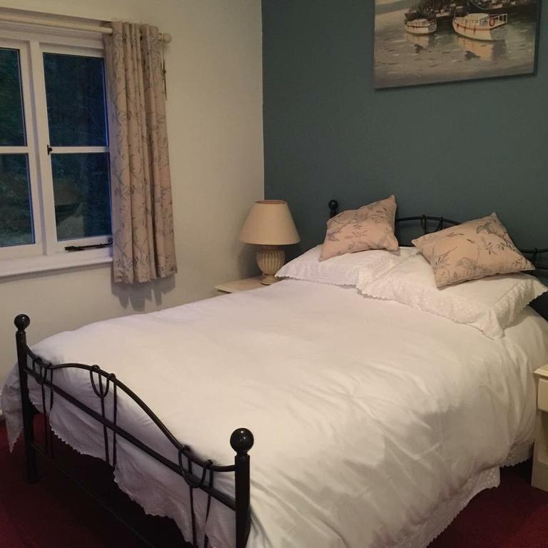 Cottage Inn リントン 部屋 写真